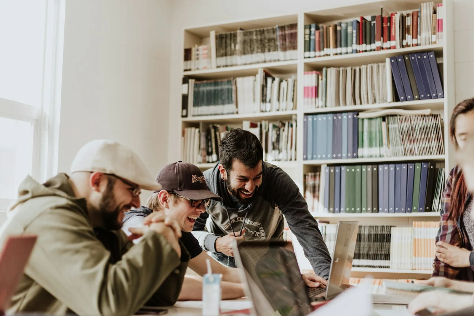 AI in classe: opportunità, limiti e regole di buon uso
